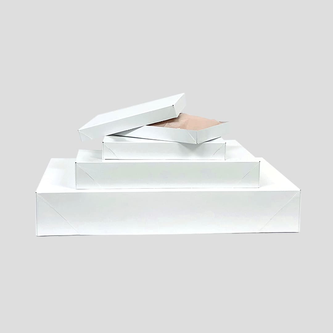 Custom White Apparel Boxes thumbnail 2